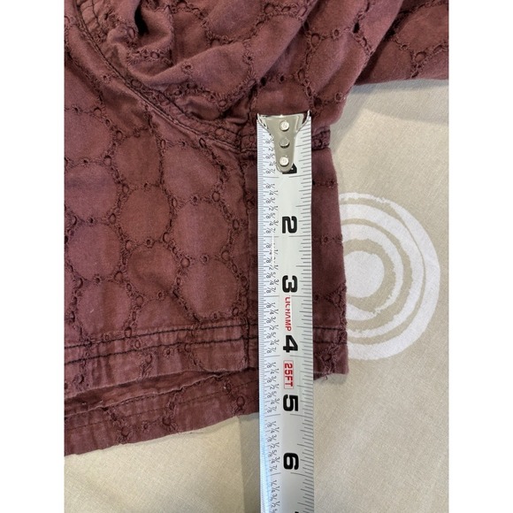 prAna Women's Shorts Michelle Eyelet Pattern 100% Cotton Size 6 Burgundy EUC - Picture 9 of 9